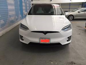 Tesla Model X 60d