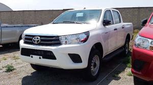 Toyota Hilux Doble Cabina Base  Blanco | Pickup Nueva
