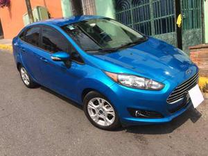 Ford Fiesta Se  Litros Estándar Azul Brillante