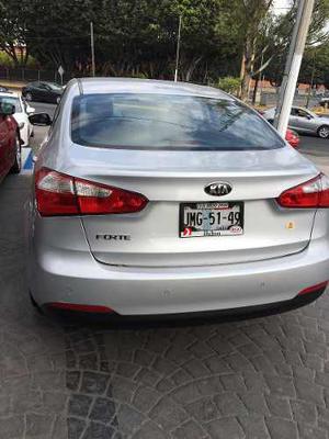 Kia Forte Sedan Ex Automatico 4 Cil