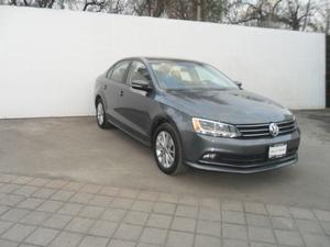 Vw Jetta Comfortline 2.5l Manual Gris 