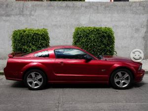 Ford Mustang GT V8 Asientos de piel