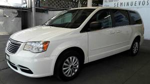 Chrysler Town & Country 5p Lx V6 3.6 Aut  Oportunidad !!