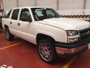 Pick Up Chevrolet Avalanche  Electrica 4 Puertas Nueva