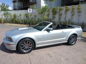 Ford Mustang Gt  Convertible