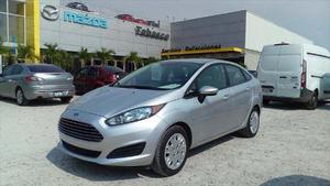 Ford Fiesta Sedán  S At