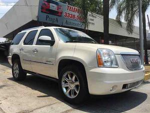 Gmc Yukon At V Beige.