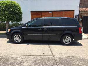 Chrysler Town & Country Limited 