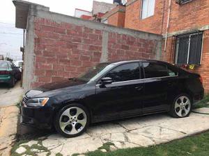 Volkswagen Jetta 4p Sport Tiptronic 