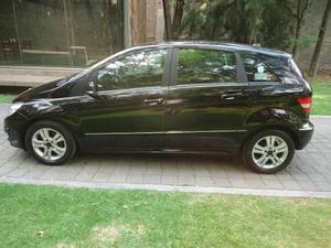Mercedes Benz B200 Full Equipo  (impecable)