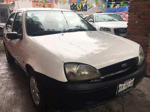 Ford Ikon 4p 5vel Austero First 