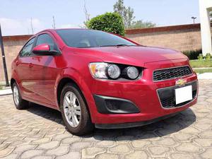 Impecable Automovil Chevrolet Sonic Lt Manual 