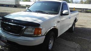 Ford F-150 Pickup Xl 5vel A/a 