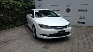 Chrysler 200 Limited Conocedores