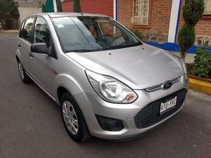 Impecable Ford Fiesta Ikon Hb 1.6l 96hp 