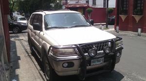 Mitsubishi Montero Sport XLS 