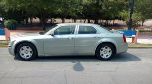 CHRYSLER 300C  GRIS