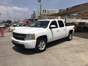 Chevrolet silverado x4 palanca a piso $