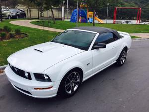 Ford mustang gt vip convertible 