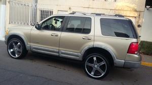 BONITA FORD EXPLORER, RINES DE LUJO