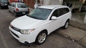 MITSUBISHI OUTLANDER SE 