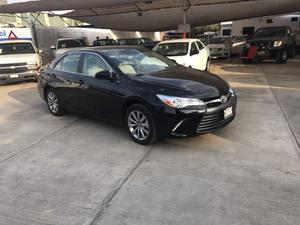 Toyota camry  mil kl como nuevo factura de agenia