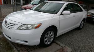 Toyota Camry LE 4 cilindros 