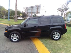 Impecable Jeep Patriot .