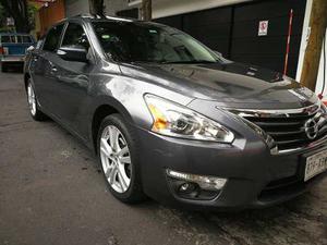 Nissan Altima Exclusive 