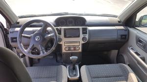 Nissan X-Trail LE 