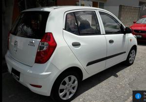Dodge i10 impecable