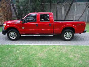 Ford F250 Super Duty 4x4 Diesel  (impecable)