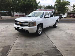 Chevrolet Silverado 4x automático muy buena $