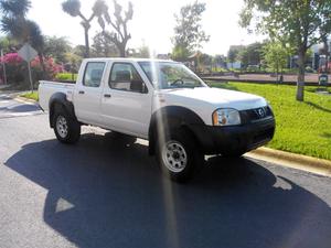 Nissan doble cabina np300