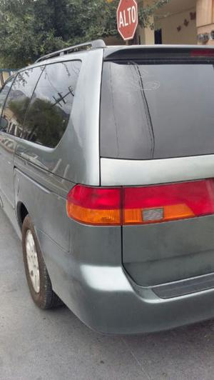 Honda Odyssey 02 gris