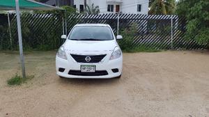 Nissan Versa  Automatico