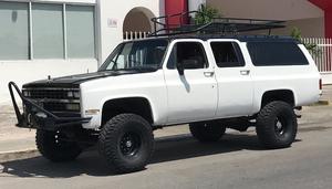 EN VENTA SUBURBAN 4x4