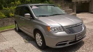 Chrysler Town & Country Touring 