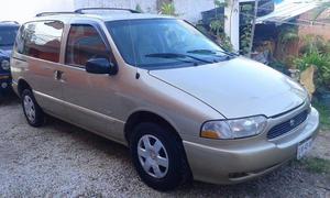 Nissan QUEST  con clima