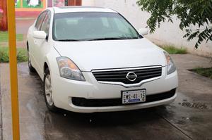 Nissan Altima  Kilometraje 