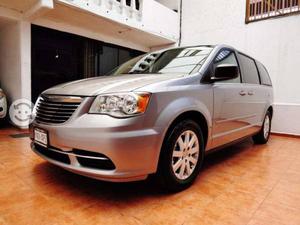 Chrysler Town & Country Li