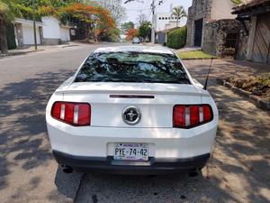 Ford Mustang L 305HP *ÚNICO DUEÑO*