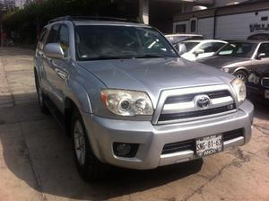 Toyota 4 Runner 8 cilindros