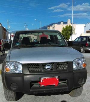 Nissan Frontier XE impecable