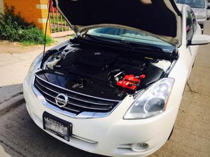 Nissan Altima 2.5sport / buenas condiciones