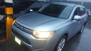 Mitsubishi Outlander LIMITED  Kilometraje 