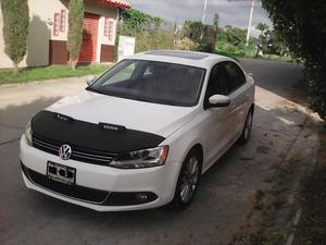 Volkswagen Jetta  equipo full. SPORT