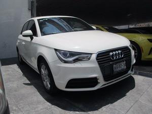 AUDI A1 COOL TELA IMPECABLE 