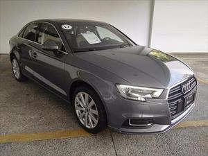 BUENAS Condiciones Audi A3 sedan  Kilometraje 