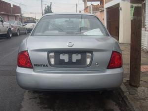 Impecable Nissan Sentra STD 04